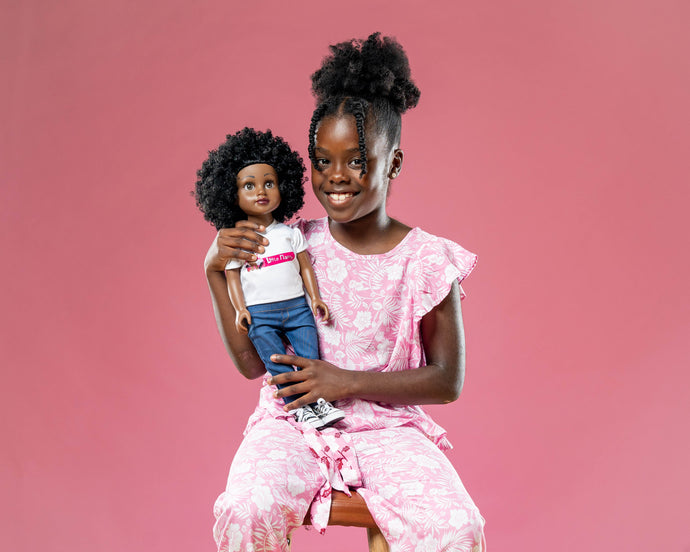 Pourquoi les poupées noires sont importantes pour les enfants noirs: favoriser l'estime de soi et la diversité !