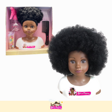 Charger l&#39;image dans la galerie, La tête à coiffer afro Little Nappy et ses accessoires pour enfant !
