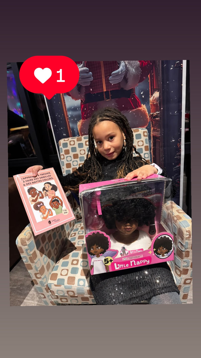 Tête à coiffer noire aux cheveux afro Little Happy — tresses, vanilles et perles, dès 5 ans